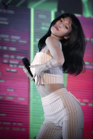 Photo : Momo