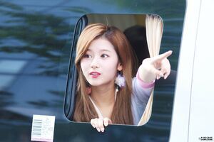 Photo : Sana pushing onward!