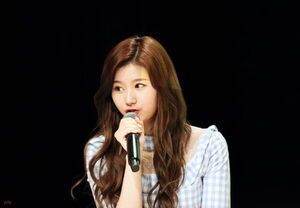 Photo : Sana cutie!