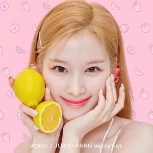 Photo : Apieu_japan Twitter Update - Pretty Sana