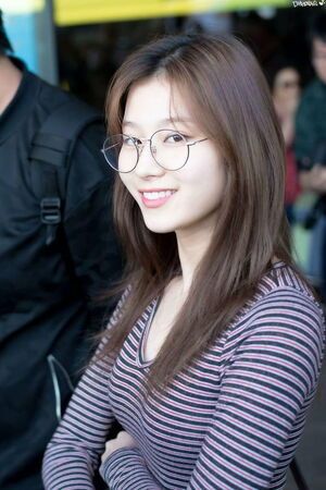 Photo : Twice - Sana