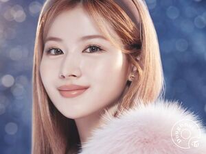 Photo : 211027 - Sana - "Doughnut" Teaser