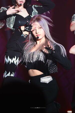 Photo : Spectacular Sana