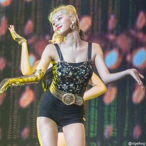 Photo : Happy Sana day!