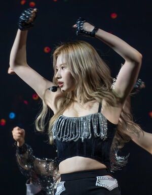 Photo : TWICE - Sana