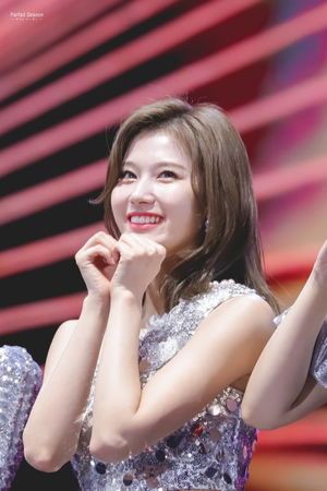 Photo : Cute Sana