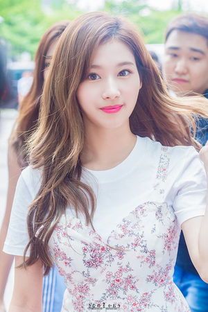 Photo : Shining Sana