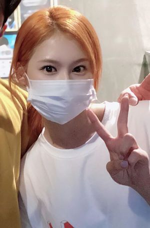 Photo : Cute Sana with face mask