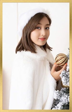 Photo : Pretty Jihyo