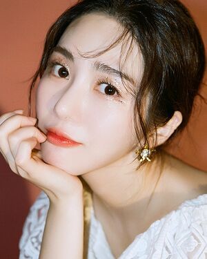 Photo : Mina - AOA