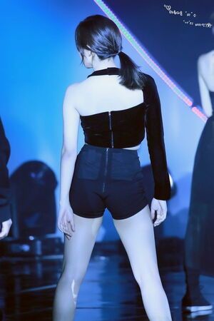Photo : Twice - Mina