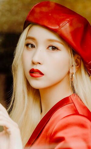 Photo : Myoui Mina