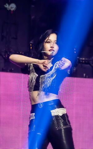 Photo : Mina - TWICE