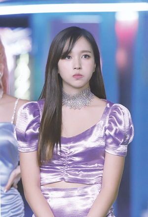 Photo : Mina not amused