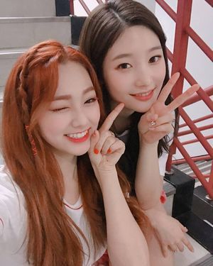 Photo : Chaeyeon & Mina