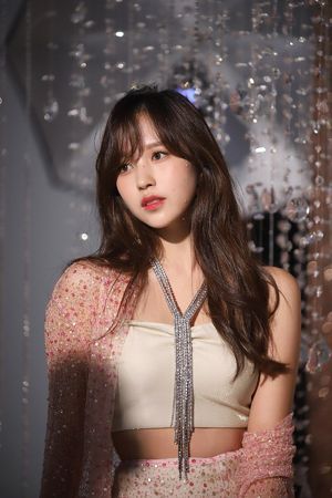Photo : Mina ?