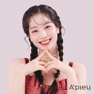 Photo : Apieu_official Twitter Update - Dahyun