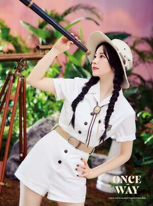 Photo : 211023 - Dahyun - "ONCE WAY" Season Greetings