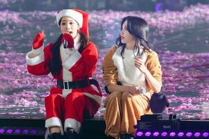 Photo : Santa Dahyun and Rudolph Mina