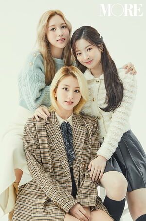 Photo : Mina, Dahyun and Chaeyoung