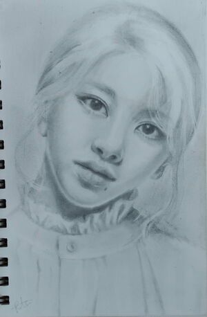 Photo : Haven't drawn traditionally in a while - Chaeyoung portrait