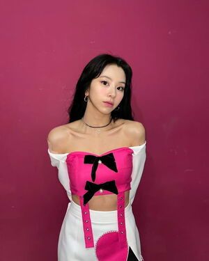 Photo : Chaeyoung