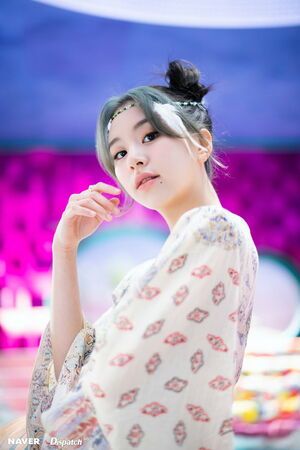 Photo : Chaeyoung