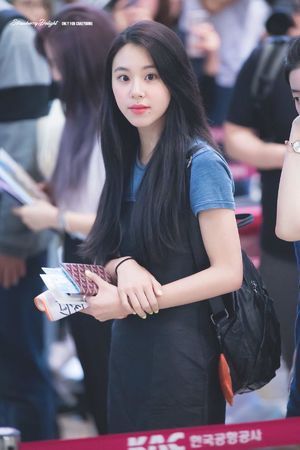 Photo : ??Almost Chaeyoung Day!! ??