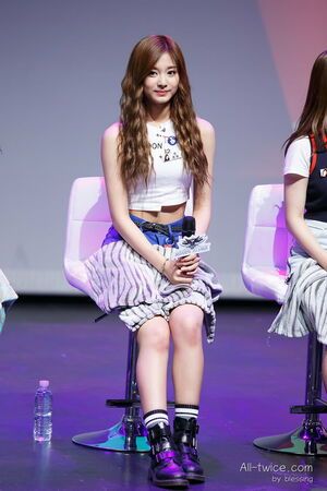Photo : Cute Tzuyu