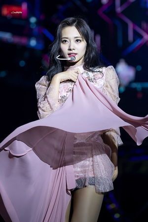 Photo : Elegant Tzuyu