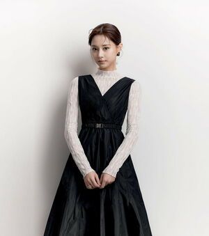 Photo : Zooc_official Instagram Update - ZOOC's 22SS Spring Collection with TZUYU