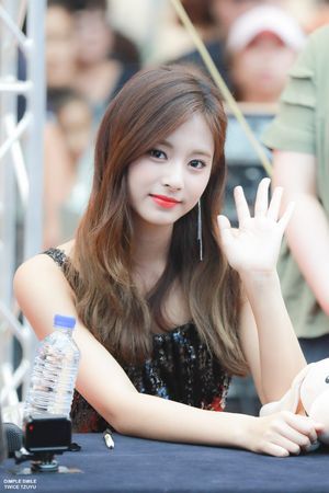 Photo : Tzuyu