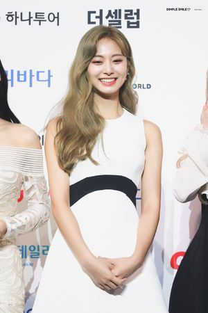 Photo : Chou Tzuyu smiling