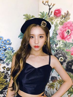 Photo : Happy Heejin Day!