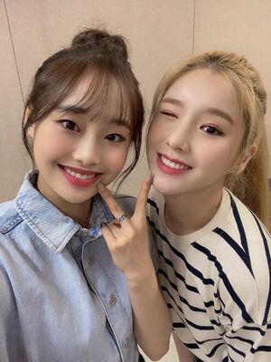 Photo : Chuu & Heejin