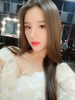 Photo : LOONA - Heejin