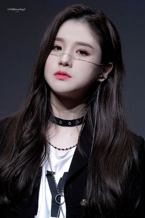 Photo : Heejin